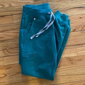 NWOT Figs Forest Green Jogger Scrub Pants